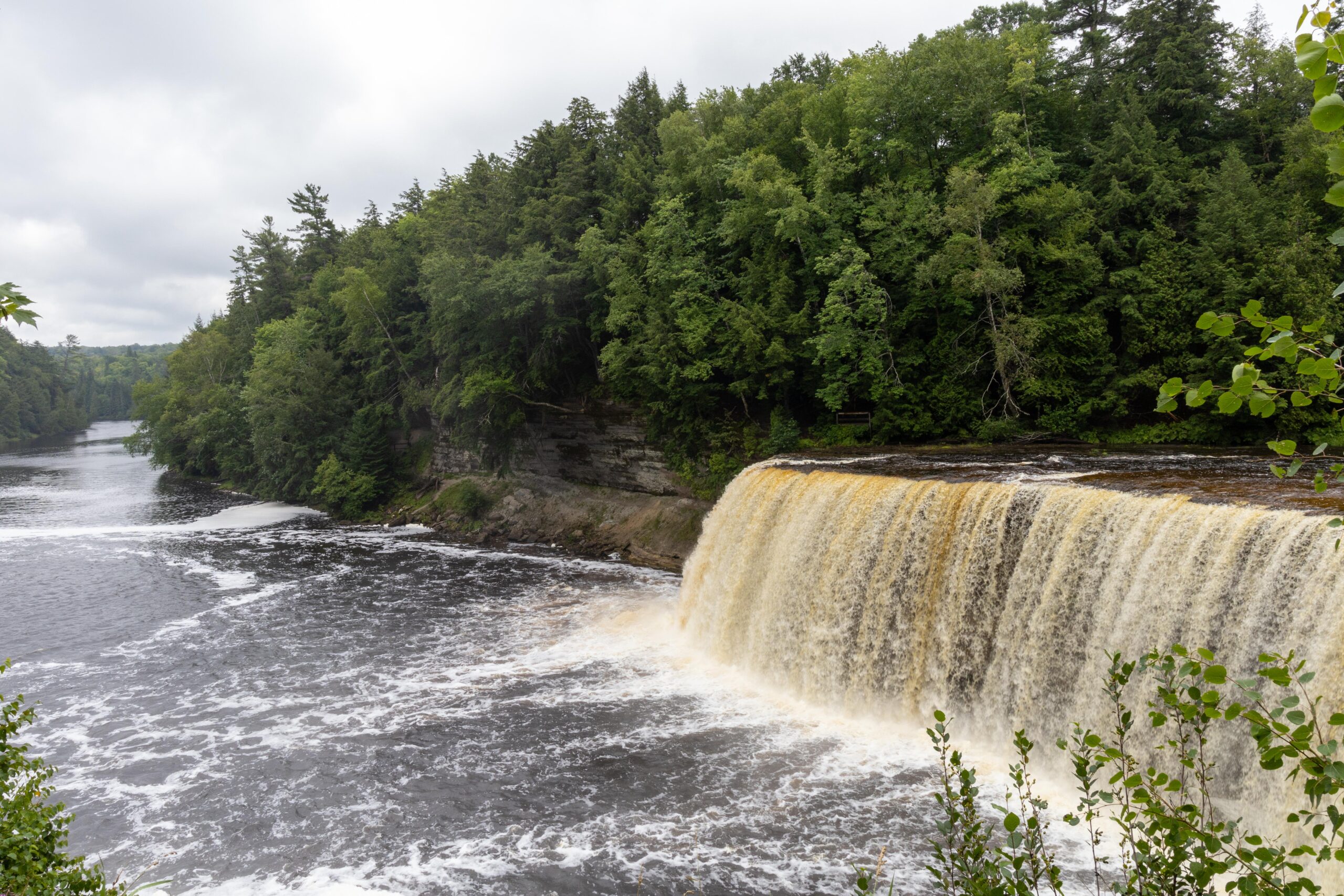 Tahquamenon Falls - top 10 best scenic views in Michigan